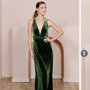 REVERLRY - Emerald Velvet Dawson Dress